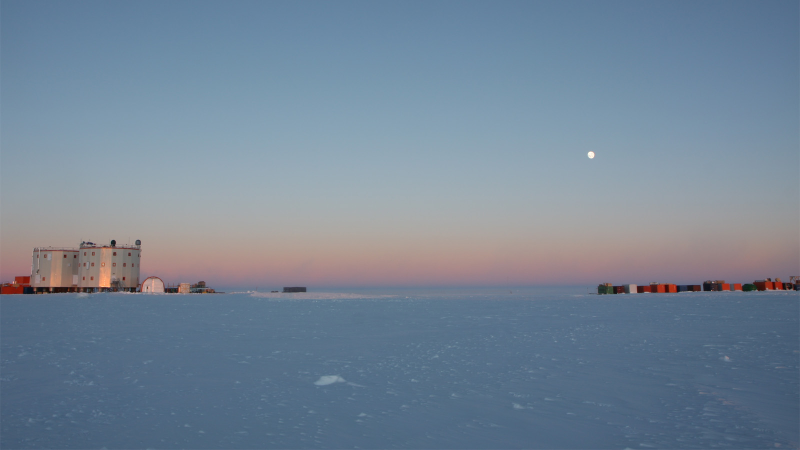 Illustration for article titled Resupplying The Concordia Base Through The Art of Polar Logistics